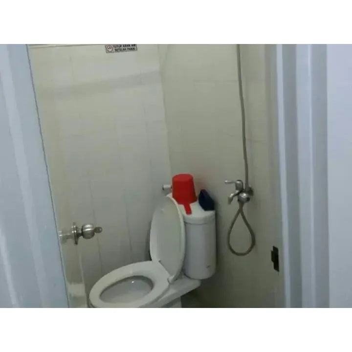 Foto Kamar A (Deluxe Room)  Kost Surabaya